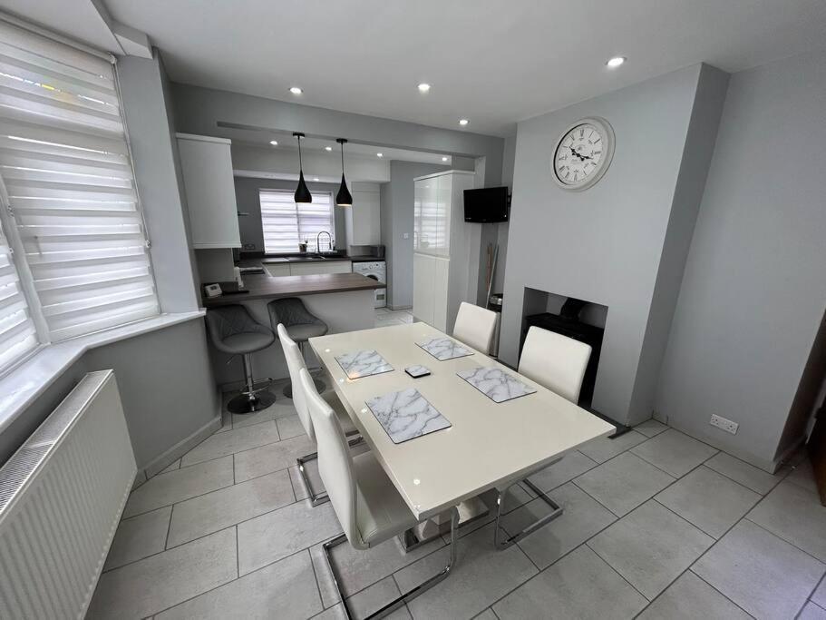 Fresh & Spacious House Ріл Екстер'єр фото