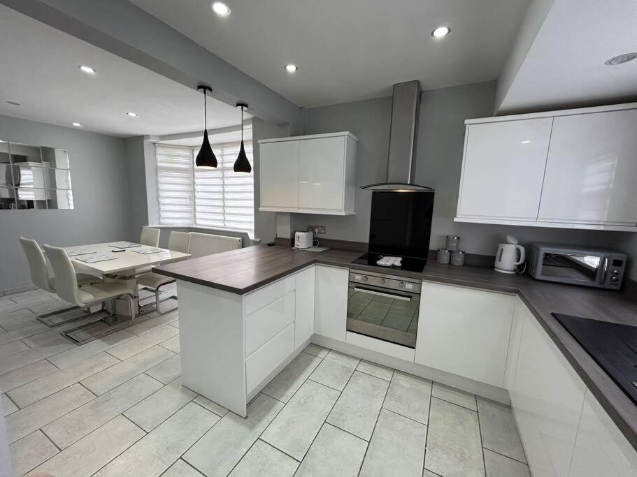 Fresh & Spacious House Ріл Екстер'єр фото
